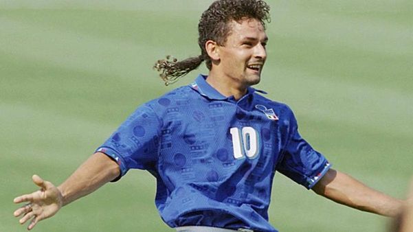 Roberto Baggio pha solo kinh điển của cầu thủ biệt danh đuôi ngựa thần thánh